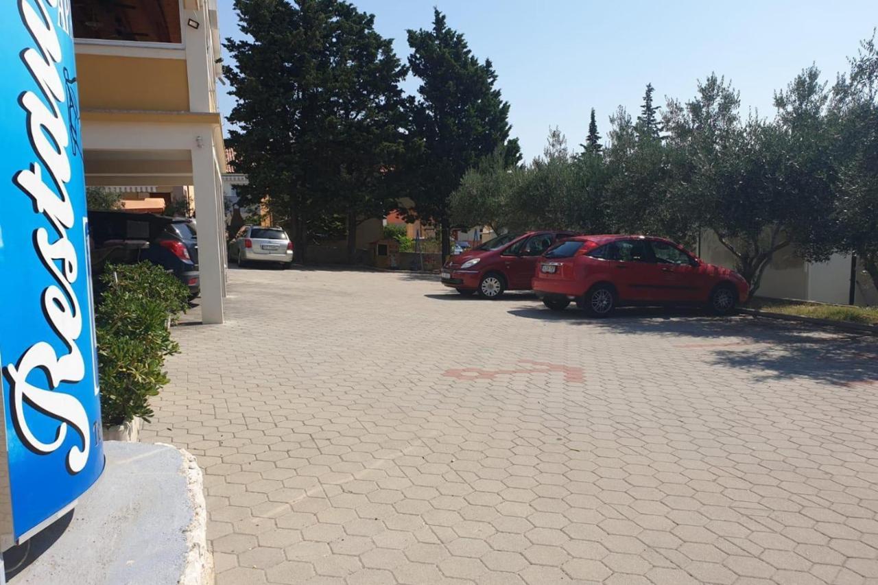 Apartments With A Parking Space Vrsi - Mulo, Zadar - 3276 Esterno foto