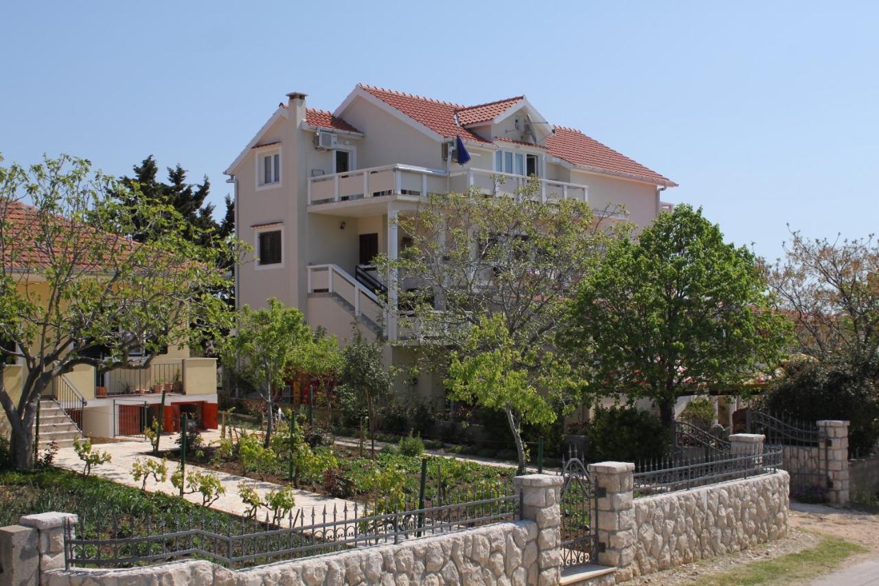 Apartments With A Parking Space Vrsi - Mulo, Zadar - 3276 Esterno foto